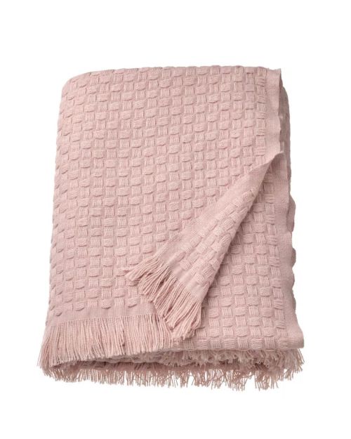 Pale pink throw | Boxed
